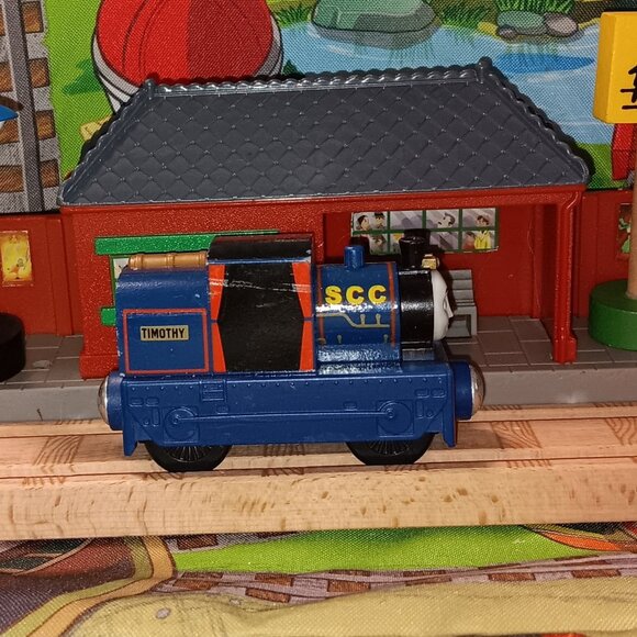 Thomas Wooden Railway Train Engine Track Timothy - Picture 3 of 4